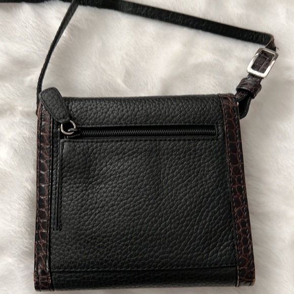 Brighton Trifold Blk/Brn wallet with crossbody strap (EUC) - Picture 7 of 10